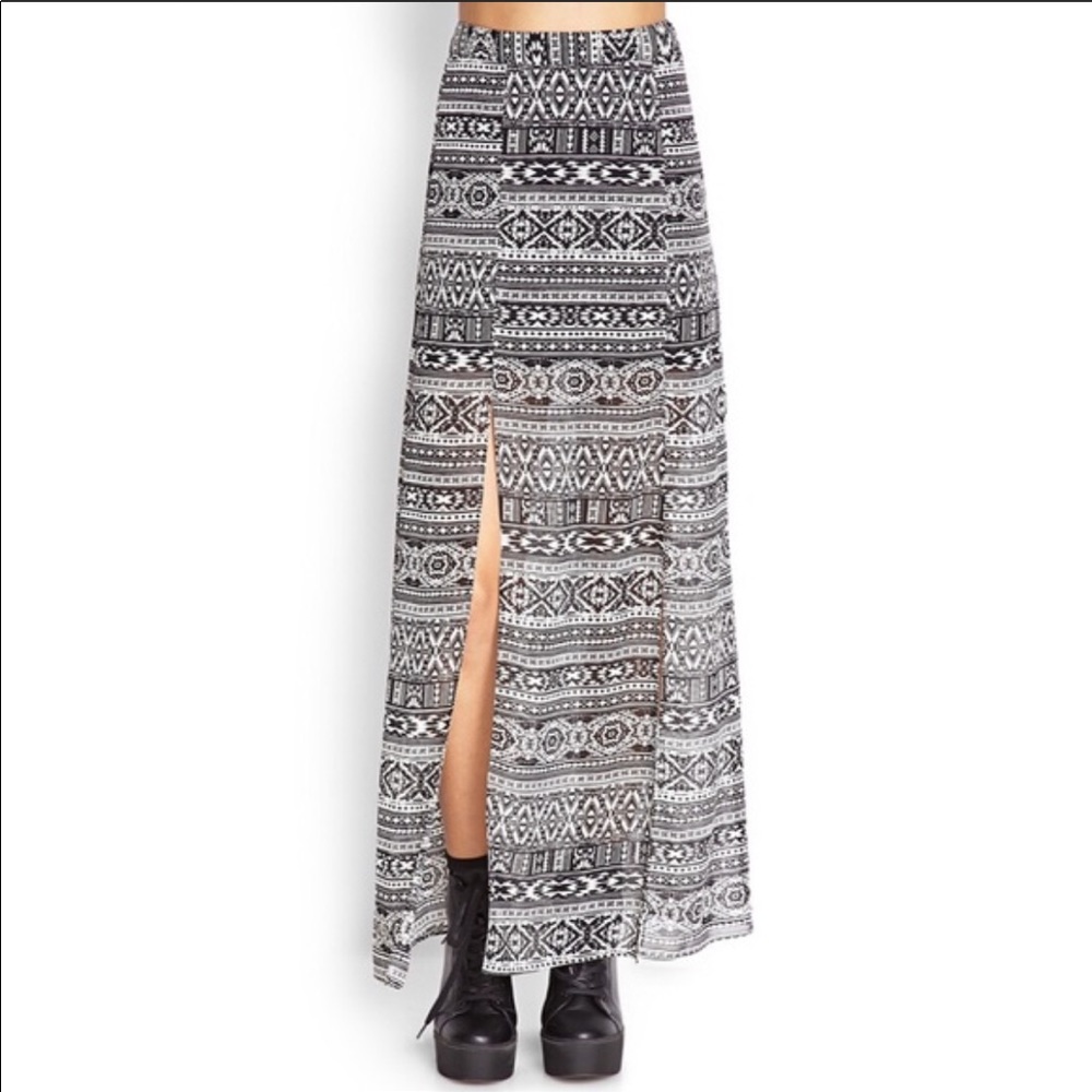 Tribal Print Dual Slit Maxi Skirt